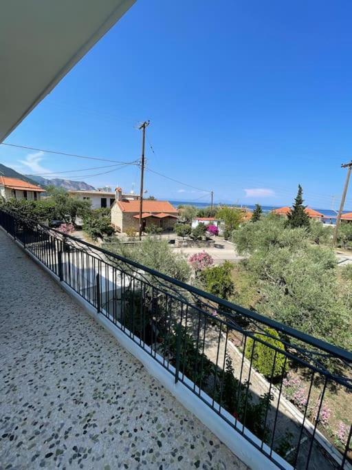 Eirini House Apartman Leonídio Kültér fotó