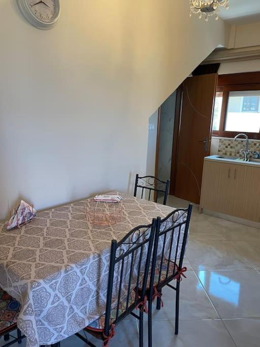 Eirini House Apartman Leonídio Kültér fotó